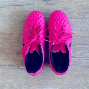 Nike Tiempo Pink Youth Cleats & Shin Guards